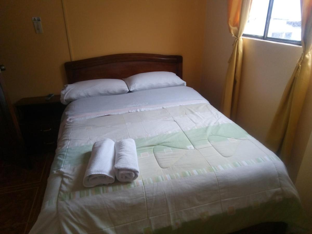 Hostal Amazonia y sol Baños Esterno foto