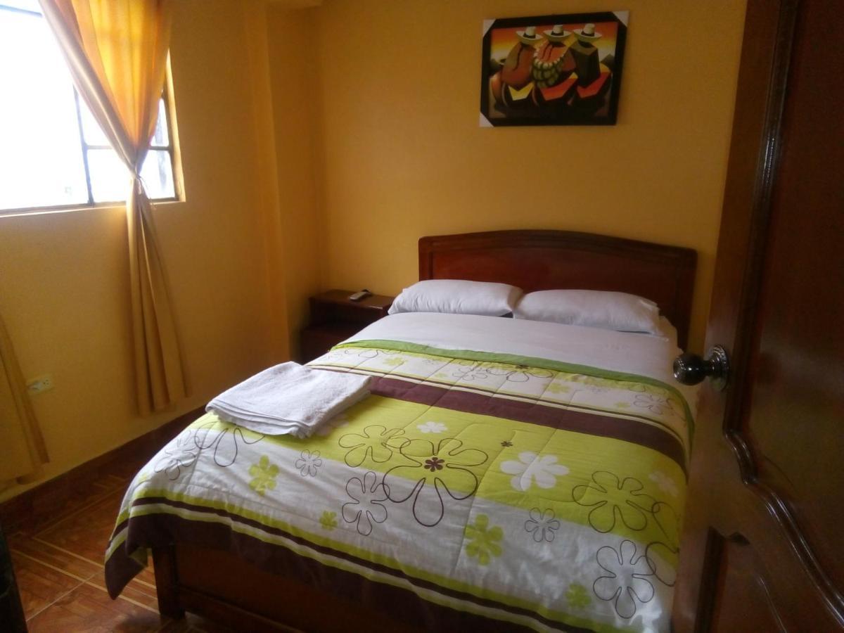 Hostal Amazonia y sol Baños Esterno foto