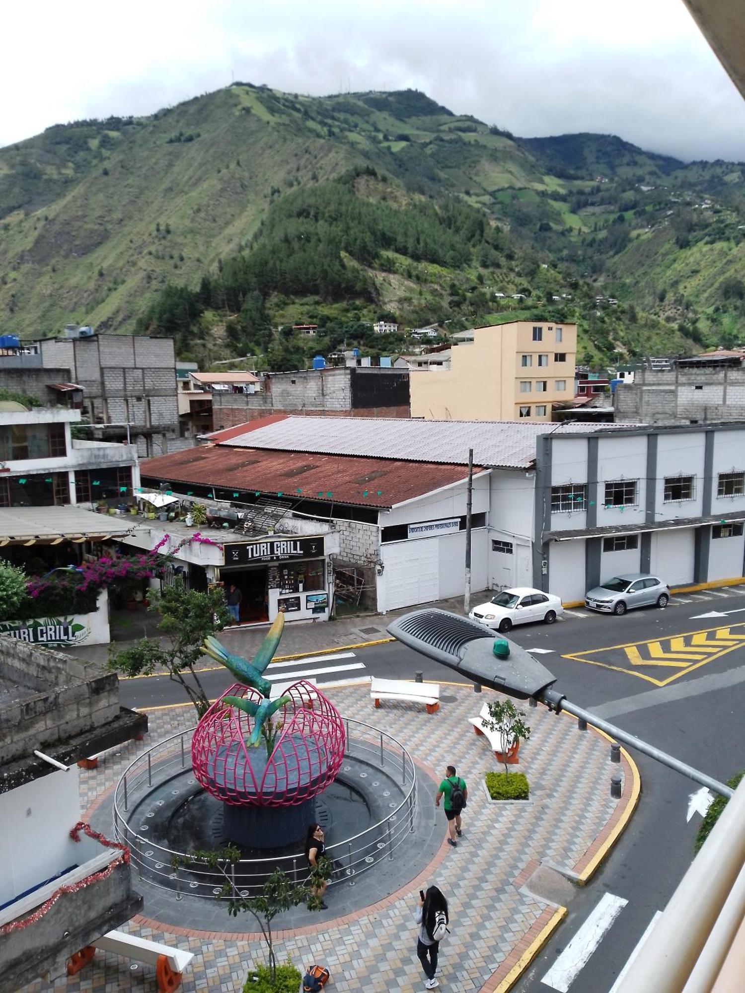 Hostal Amazonia y sol Baños Esterno foto
