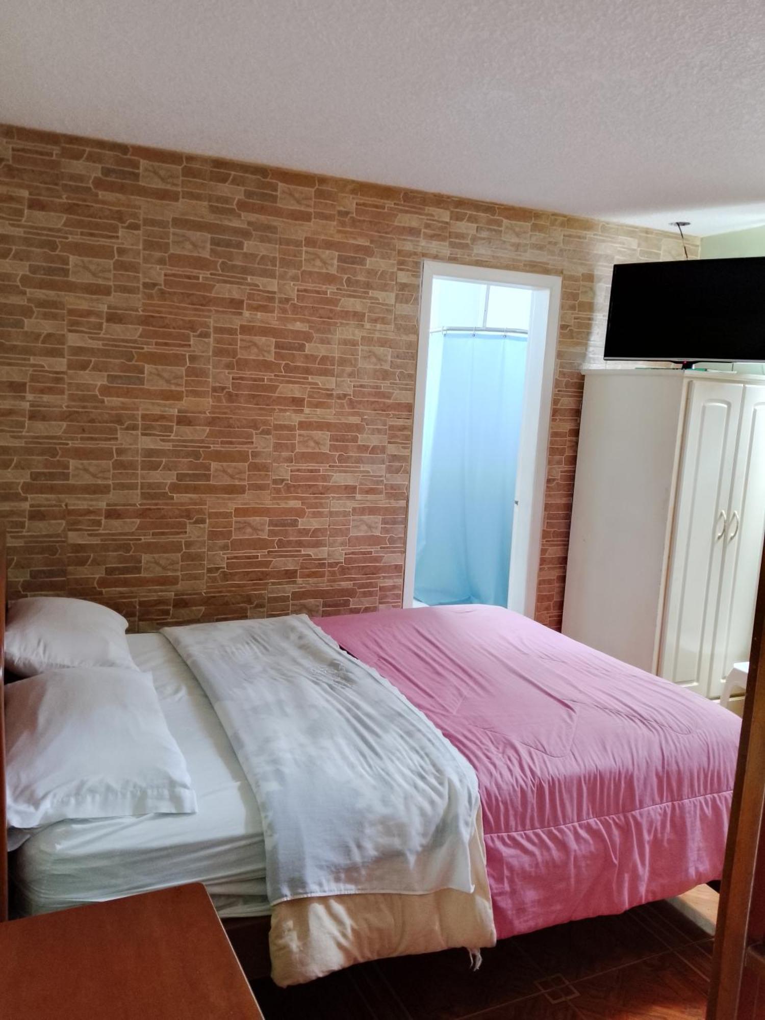 Hostal Amazonia y sol Baños Esterno foto