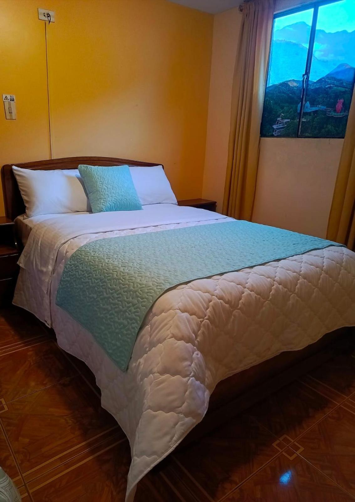 Hostal Amazonia y sol Baños Esterno foto
