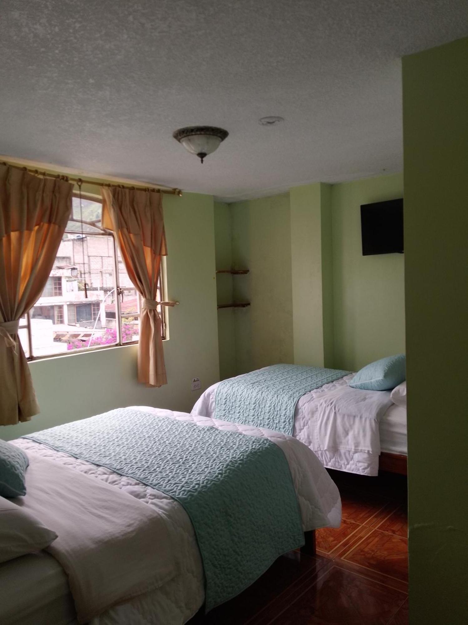 Hostal Amazonia y sol Baños Esterno foto