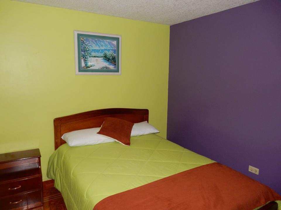 Hostal Amazonia y sol Baños Esterno foto